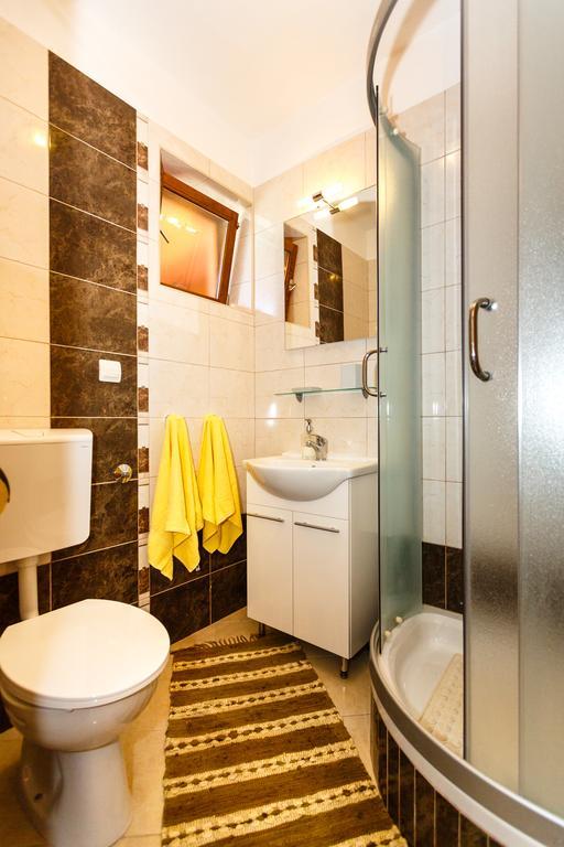 Apartmani Anica Risika Ngoại thất bức ảnh